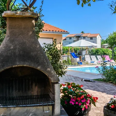 Awesome In With Wifi Holiday home Nedescina