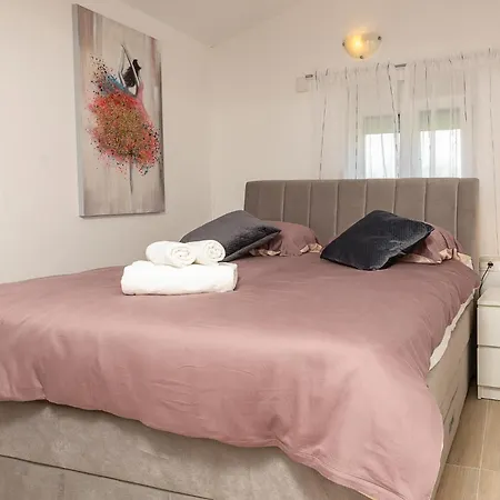 Awesome In With Wifi Holiday home *